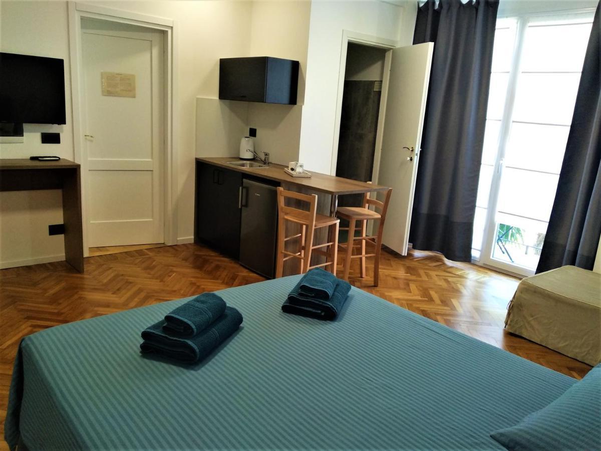 Residenza Laurum Mandello del Lario Extérieur photo