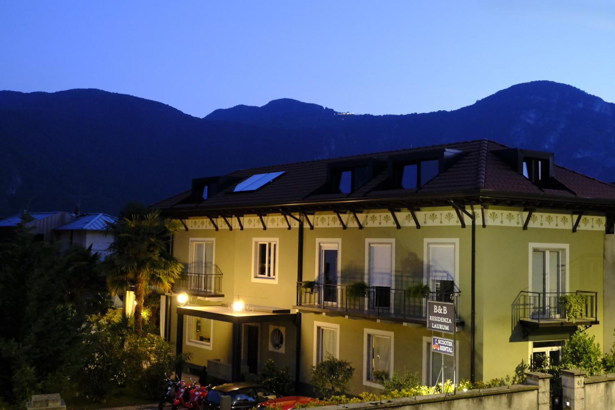 Residenza Laurum Mandello del Lario Extérieur photo